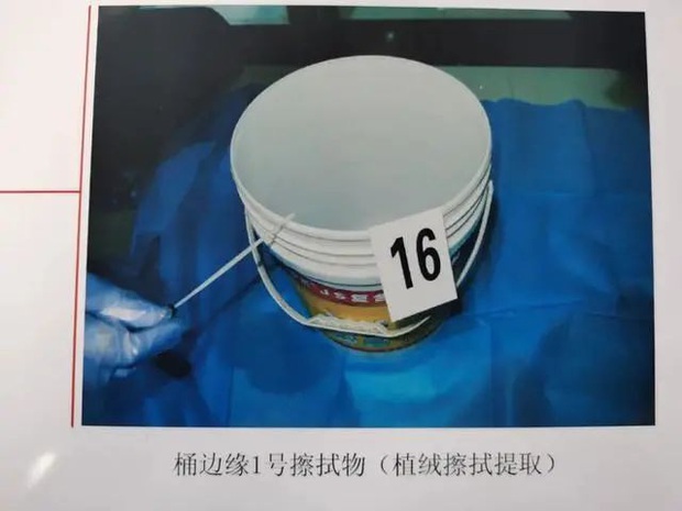 Lén sang nhà bạn chơi, bé gái bị sát hại và giấu xác theo cách thức đau đớn, lời khai của hung thủ trên tòa khiến dư luận phẫn nộ - Ảnh 2.