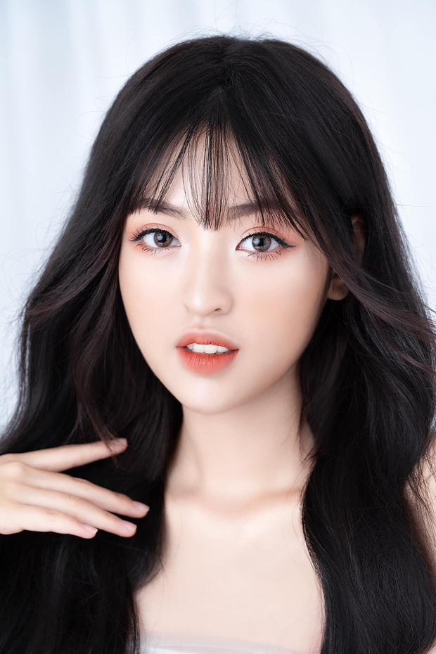 Soi mặt mộc của hot girl bắp cần bơ, nếu thi The Face thì ổn không nhỉ? - Ảnh 5. Soi mặt mộc của hot girl bắp cần bơ, nếu thi The Face thì ổn không nhỉ? - Ảnh 5.
