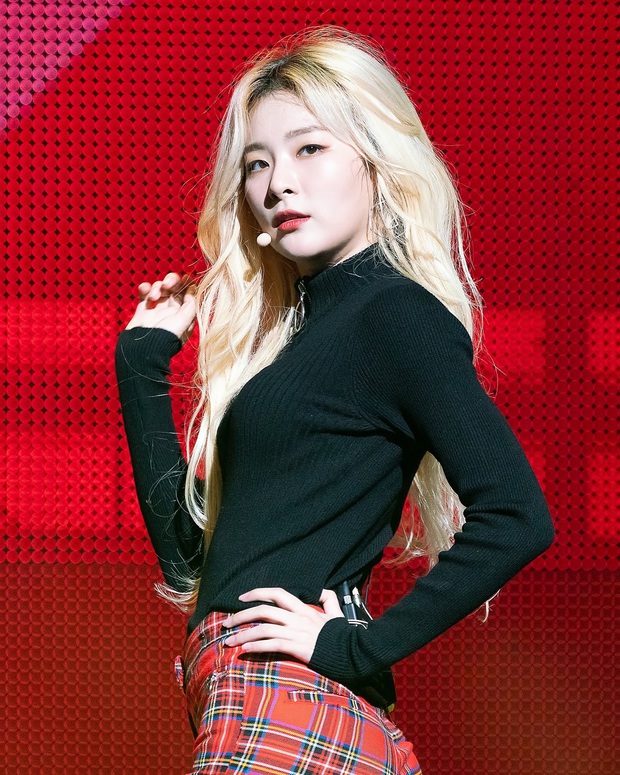 NÓNG: Seulgi (Red Velvet) bất ngờ bị tố đánh và mắng bạn học bằng từ ngữ tục tĩu, fan đồng loạt vào bóc phốt nạn nhân - Ảnh 2.