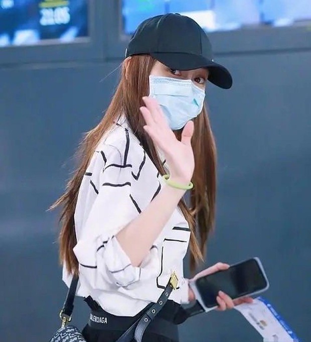 Angela Baby vừa làm rõ tin đồn ngoại tình với Đặng Luân, Huỳnh Hiểu Minh liền có động thái âm thầm khẳng định chủ quyền? - Ảnh 5. Angela Baby vừa làm rõ tin đồn ngoại tình với Đặng Luân, Huỳnh Hiểu Minh liền có động thái âm thầm khẳng định chủ quyền? - Ảnh 5.