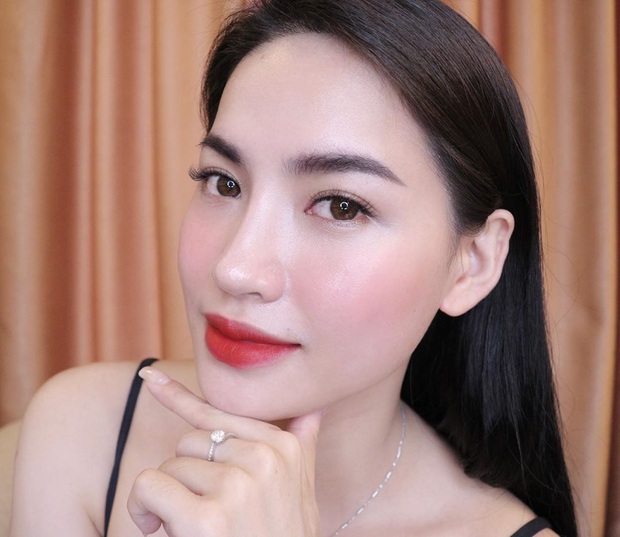 Loạt gái xinh chả giấu chuyện sửa mũi - “vũ khí huỷ diệt” giúp nhan sắc lên hương - Ảnh 21.