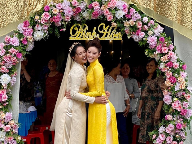 Khánh Vân làm dâu phụ trong đám cưới anh trai, dân tình dán mắt vào nhan sắc chị dâu từng thi Hoa hậu - Ảnh 3. Khánh Vân làm dâu phụ trong đám cưới anh trai, dân tình dán mắt vào nhan sắc chị dâu từng thi Hoa hậu - Ảnh 3.