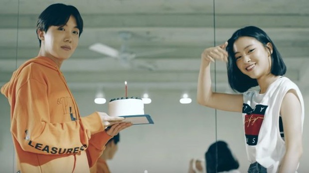 ITZY gây sốt vì cosplay biểu cảm của BTS quá dễ thương, fan ship ngay: Hai nhóm mà kết hợp với nhau chắc đỉnh lắm! - Ảnh 11. ITZY gây sốt vì cosplay biểu cảm của BTS quá dễ thương, fan ship ngay: Hai nhóm mà kết hợp với nhau chắc đỉnh lắm! - Ảnh 11.