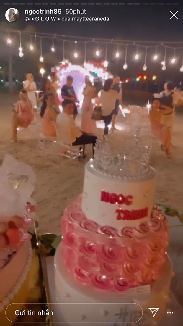 Ngọc Trinh mở tiệc sinh nhật sớm: Cả dàn bạn sexy đến dự, thót tim màn nhảy 5s khiến vòng 1 chực chờ nhảy ra ngoài - Ảnh 4. Ngọc Trinh mở tiệc sinh nhật sớm: Cả dàn bạn sexy đến dự, thót tim màn nhảy 5s khiến vòng 1 chực chờ nhảy ra ngoài - Ảnh 4.