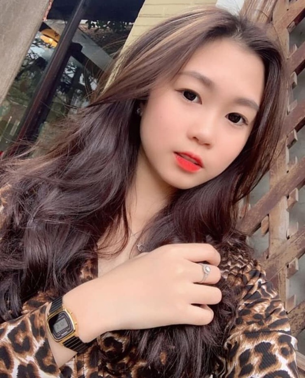 Chi Bé - hành trình lột xác từ hot teen má phính đến thiếu nữ gợi cảm và mẹ bỉm sữa tuổi 18 - Ảnh 9. Chi Bé - hành trình lột xác từ hot teen má phính đến thiếu nữ gợi cảm và mẹ bỉm sữa tuổi 18 - Ảnh 9.