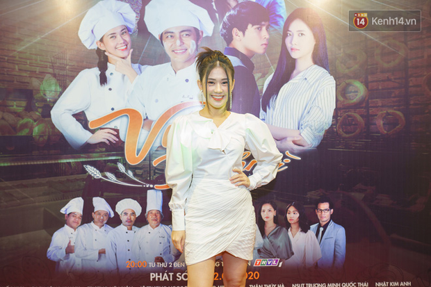 Hậu lùm xùm tranh chấp quyền nuôi con, Nhật Kim Anh rạng rỡ ở họp báo ra mắt Vua Bánh Mì bản Việt - Ảnh 4. Hậu lùm xùm tranh chấp quyền nuôi con, Nhật Kim Anh rạng rỡ ở họp báo ra mắt Vua Bánh Mì bản Việt - Ảnh 4.