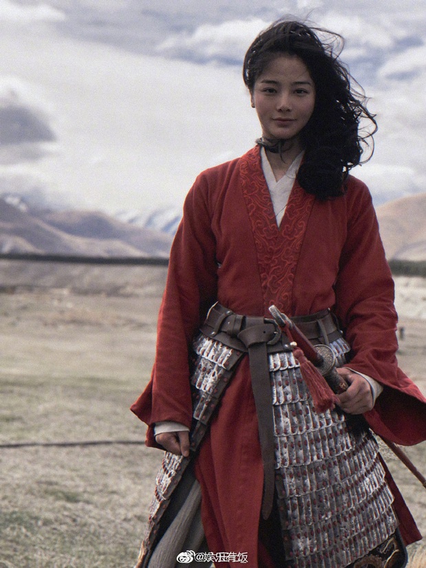Lộ ảnh diễn viên đóng thế cho Mulan Lưu Diệc Phi, dân tình hết khen xịn hơn bản gốc lại nô nức cầu link - Ảnh 2.