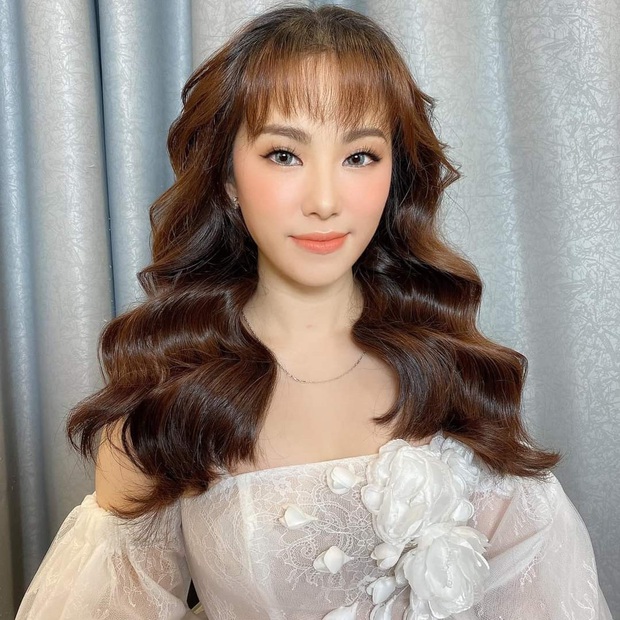 Nhóm H.A.T ngày ấy bây giờ: Phạm Quỳnh Anh ngày càng gợi cảm, nhưng gây choáng nhất là nhan sắc tuổi U40 của cô bạn cùng tên - Ảnh 10. Nhóm H.A.T ngày ấy bây giờ: Phạm Quỳnh Anh ngày càng gợi cảm, nhưng gây choáng nhất là nhan sắc tuổi U40 của cô bạn cùng tên - Ảnh 10.