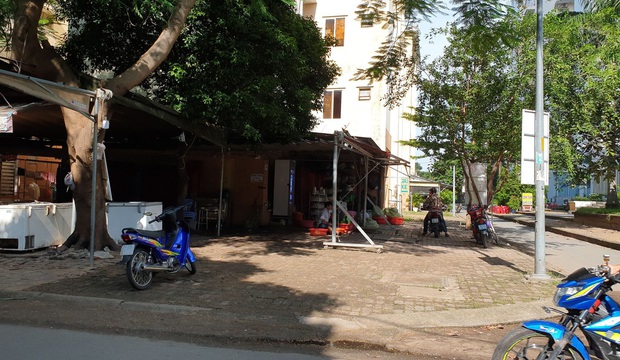 Nam sinh 17 tuổi ở Sài Gòn bị đâm tử vong trong lúc uống trà sữa: “Cháu nói đi học thêm nhưng không về nữa” - Ảnh 1. Nam sinh 17 tuổi ở Sài Gòn bị đâm tử vong trong lúc uống trà sữa: “Cháu nói đi học thêm nhưng không về nữa” - Ảnh 1.