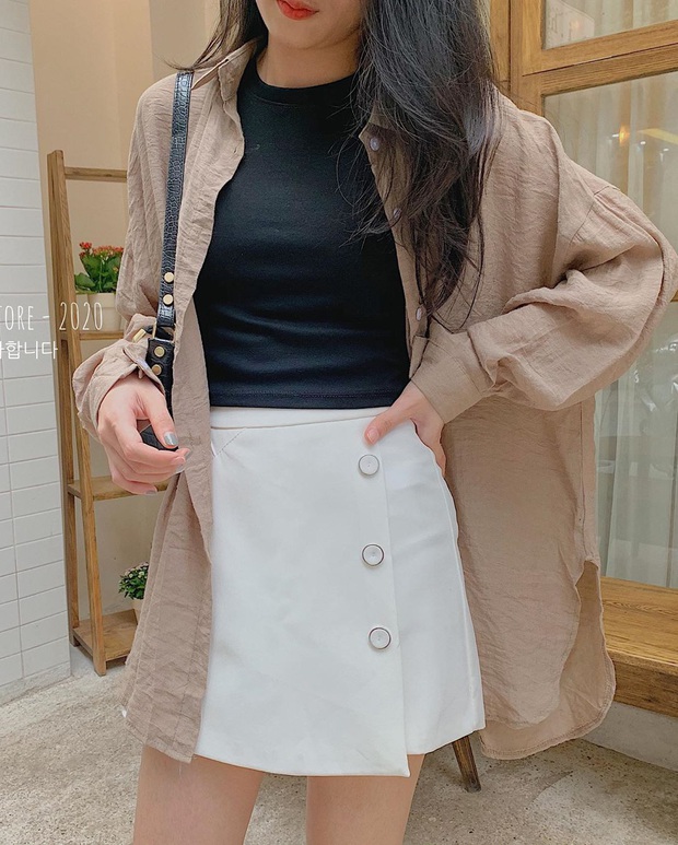 11 set đồ với chân váy ngắn siêu xinh từ các shop, bê nguyên xi công thức là bạn được khen mặc đẹp tức thì - Ảnh 21. 11 set đồ với chân váy ngắn siêu xinh từ các shop, bê nguyên xi công thức là bạn được khen mặc đẹp tức thì - Ảnh 21.