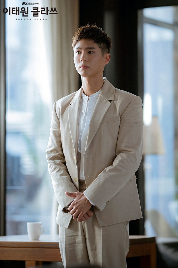 Park Seo Joon làm cameo ở Record Of Youth đáp lễ Park Bo Gum thời Tầng Lớp Itaewon đây mà! - Ảnh 2.