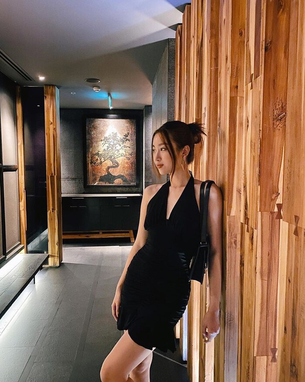 Hoa hậu Đỗ Mỹ Linh đã khác xưa lắm rồi, đụng độ Hương Giang mà chẳng kém cạnh về độ chất - Ảnh 12. Hoa hậu Đỗ Mỹ Linh đã khác xưa lắm rồi, đụng độ Hương Giang mà chẳng kém cạnh về độ chất - Ảnh 12.