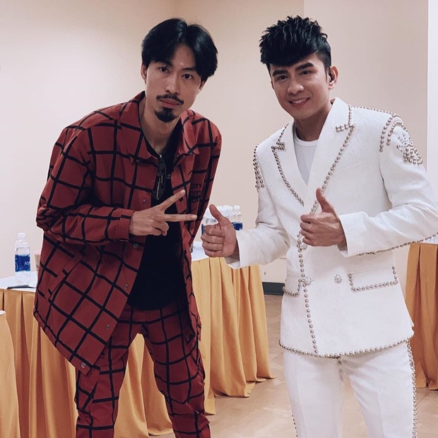 Vbiz có 2 ma ca rồng không chịu già: Không hiểu Đan Trường hay Đen Vâu lớn hơn, choáng hơn là ảnh bố 4 con bên Hoài Linh - Ảnh 2.