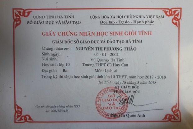 Nữ sinh tăng 22,5 điểm sau phúc khảo: Em rất hoang mang với kết quả ban đầu - Ảnh 2.