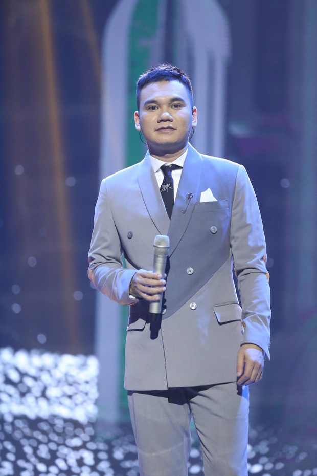Đức Phúc cân nhắc viết lời bài hát vào tay để song ca với Khắc Việt vì sợ quên lời - Ảnh 3. Đức Phúc cân nhắc viết lời bài hát vào tay để song ca với Khắc Việt vì sợ quên lời - Ảnh 3.