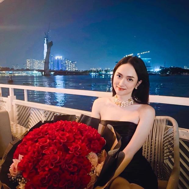 Check địa điểm hẹn hò Hương Giang - Matt Liu mới thấy đây là cặp đôi biển hồ, phải hẹn hò ở chỗ có sông nước mới chịu! - Ảnh 14. Check địa điểm hẹn hò Hương Giang - Matt Liu mới thấy đây là cặp đôi biển hồ, phải hẹn hò ở chỗ có sông nước mới chịu! - Ảnh 14.