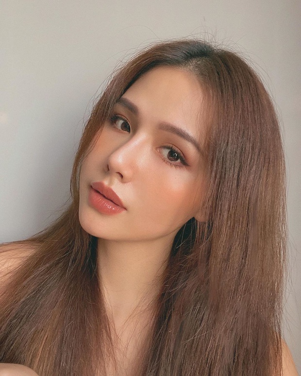 Vợ streamer giàu nhất Việt Nam và vợ tổng giám đốc tập đoàn nghìn tỷ bỗng na ná nhau như chị em một nhà  - Ảnh 3.