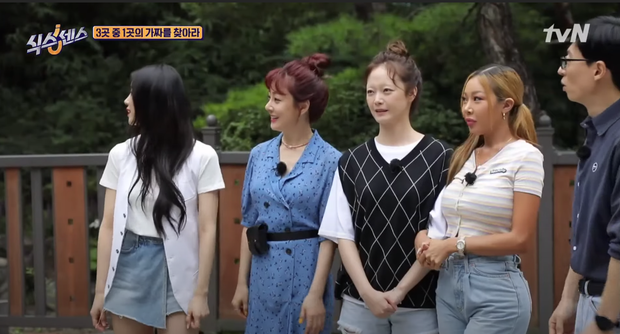 Jeon So Min xấu hổ, không dám chạm mặt trai đẹp vì hàng lông mày... Mai Ngô - Ảnh 2.