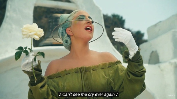 Xem tới xem lui MV mới của Lady Gaga rồi buông một tiếng thở dài vì ngoài nhạc giật đùng đùng ra thì chẳng hiểu gì cả! - Ảnh 7.