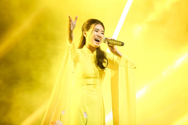 King Of Rap: Pháo mặc áo dài bắn Rap liên thanh trên nền hit quốc dân Việt Nam Ơi - Ảnh 3.