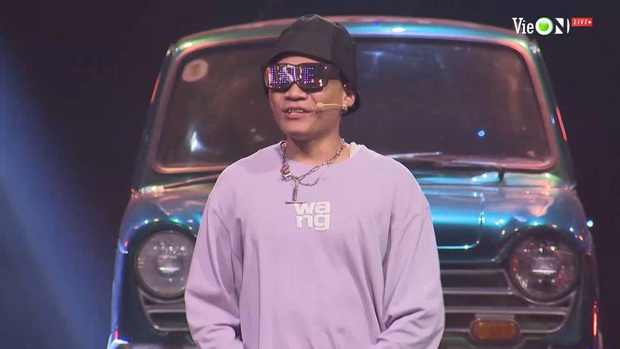 Liên tục hóa cô bé mùa đông đen từ đầu tới chân, Suboi cuối cùng cũng đã chịu gợi cảm hơn ở Rap Việt! - Ảnh 6.