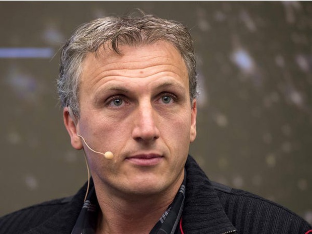 Gia đình trong mơ của Elon Musk: Cha sở hữu IQ ngang thiên tài, mẹ là siêu mẫu nổi tiếng, 2 em trai và gái đều là triệu phú đôla - Ảnh 5.