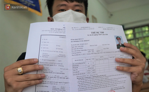 Thí sinh F1, F2 tại Đà Nẵng, Đắk Lắk làm thủ tục dự thi tốt nghiệp đợt 2: Phòng thi riêng, xe chuyên dụng đưa đón - Ảnh 14. Thí sinh F1, F2 tại Đà Nẵng, Đắk Lắk làm thủ tục dự thi tốt nghiệp đợt 2: Phòng thi riêng, xe chuyên dụng đưa đón - Ảnh 14.