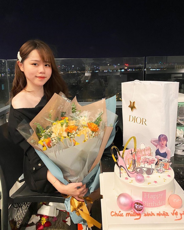 Sự trùng hợp trong cách đáp trả antifan của Huỳnh Anh và Khánh Linh khiến bão càng thêm bão - Ảnh 3. Sự trùng hợp trong cách đáp trả antifan của Huỳnh Anh và Khánh Linh khiến bão càng thêm bão - Ảnh 3.