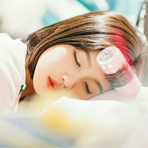 Idol Hàn chợp mắt với nguyên lớp makeup: Xem vừa thương vừa nhận ra toàn cực phẩm nhan sắc, đến ngủ cũng đẹp - Ảnh 5. Idol Hàn chợp mắt với nguyên lớp makeup: Xem vừa thương vừa nhận ra toàn cực phẩm nhan sắc, đến ngủ cũng đẹp - Ảnh 5.