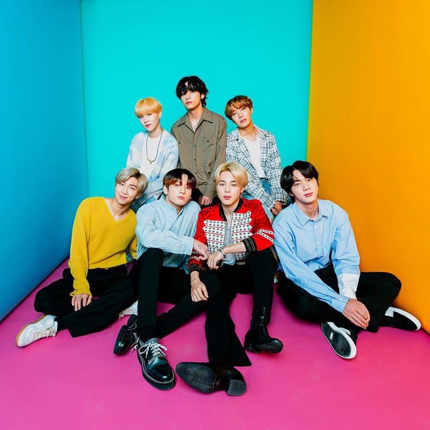 Danh sách đề cử Billboard Music Awards 2020: BTS góp mặt 2 đề cử, BLACKPINK mất hút, người dẫn đầu để cử lại không phải Taylor Swift? - Ảnh 3. Danh sách đề cử Billboard Music Awards 2020: BTS góp mặt 2 đề cử, BLACKPINK mất hút, người dẫn đầu để cử lại không phải Taylor Swift? - Ảnh 3.