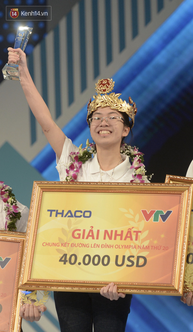 Gặp Quán quân Olympia 2020: Lý giải nhảy cẫng khi đối thủ không chiến thắng, ở nhà làm việc siêu dễ thương đập tan tin đồn kiêu ngạo - Ảnh 6.