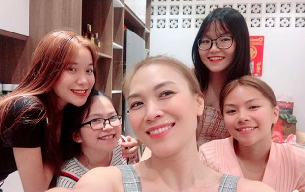 Dàn cháu gái cực phẩm của sao Việt: Lan Ngọc - Ngọc Trinh khoe toàn tiểu mỹ nhân, nhà Trang Nhung có tới 2 thí sinh Hoa hậu - Ảnh 18. Dàn cháu gái cực phẩm của sao Việt: Lan Ngọc - Ngọc Trinh khoe toàn tiểu mỹ nhân, nhà Trang Nhung có tới 2 thí sinh Hoa hậu - Ảnh 18.