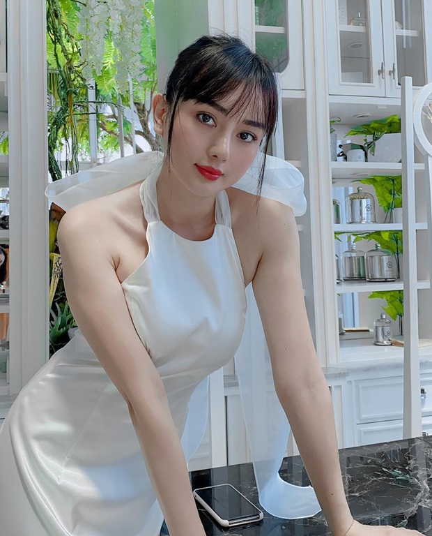 Phạm Băng Băng phiên bản Việt 7 năm sau dao kéo: Lấy chồng đại gia Thái Lan, tận hưởng cuộc sống viên mãn vạn người mơ - Ảnh 16.