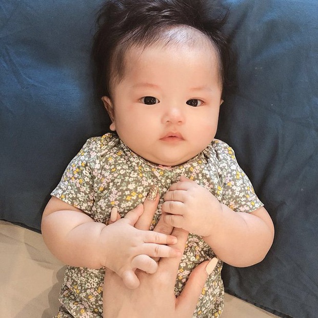Dàn cháu gái cực phẩm của sao Việt: Lan Ngọc - Ngọc Trinh khoe toàn tiểu mỹ nhân, nhà Trang Nhung có tới 2 thí sinh Hoa hậu - Ảnh 28. Dàn cháu gái cực phẩm của sao Việt: Lan Ngọc - Ngọc Trinh khoe toàn tiểu mỹ nhân, nhà Trang Nhung có tới 2 thí sinh Hoa hậu - Ảnh 28.