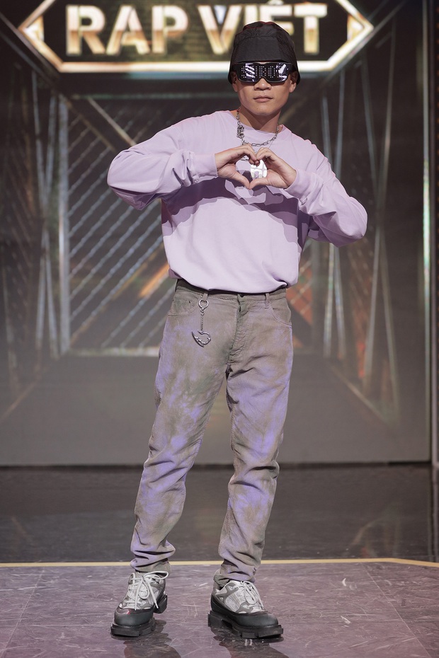 Sau 3 lần chụp ảnh đúng 1 dáng, Binz cuối cùng đã thay đổi trong tập 9 Rap Việt! - Ảnh 11.