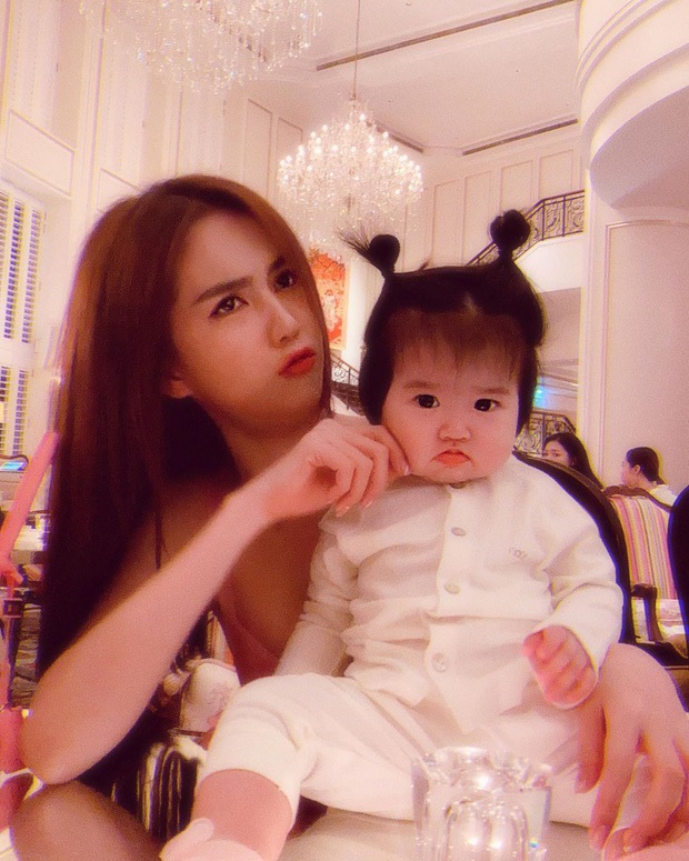 Dàn cháu gái cực phẩm của sao Việt: Lan Ngọc - Ngọc Trinh khoe toàn tiểu mỹ nhân, nhà Trang Nhung có tới 2 thí sinh Hoa hậu - Ảnh 19. Dàn cháu gái cực phẩm của sao Việt: Lan Ngọc - Ngọc Trinh khoe toàn tiểu mỹ nhân, nhà Trang Nhung có tới 2 thí sinh Hoa hậu - Ảnh 19.