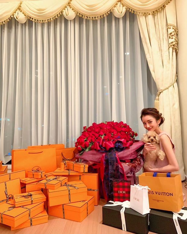 Choáng với cuộc sống của mẫu nữ kiêm Geisha số 1 Nhật Bản: Hàng hiệu xa xỉ, thu nhập 44 tỷ/năm, quyết nghỉ hưu ở tuổi 32 - Ảnh 6.