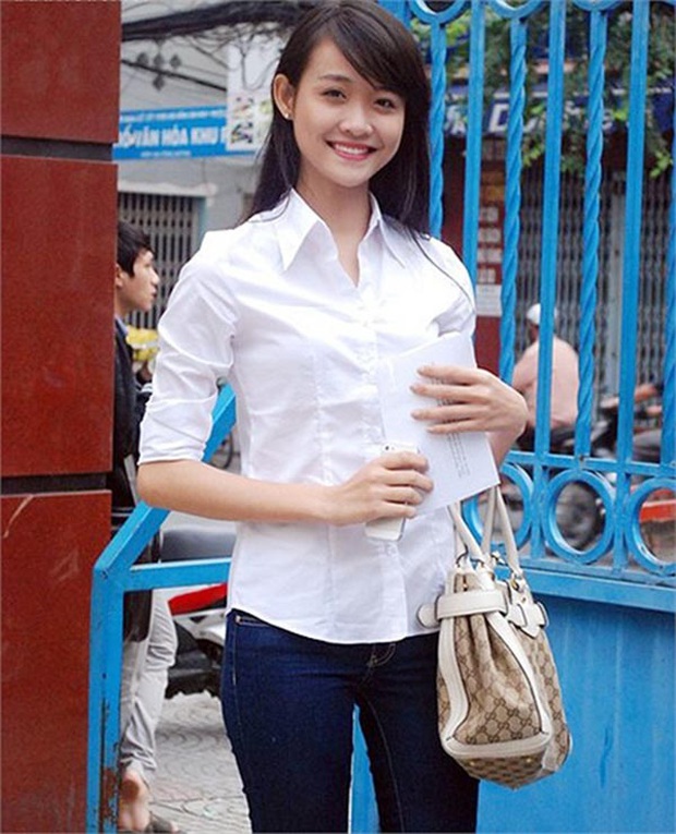Sao Việt thời đi học: Người điệu sớm, người xinh không cần son phấn, người chân phương ngỡ ngàng - Ảnh 5.