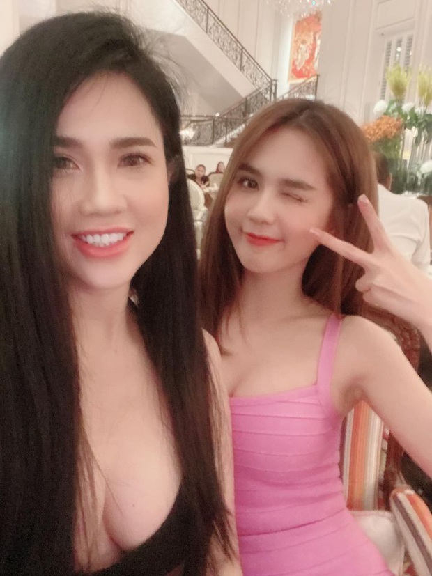 Hội chị em gái chực chờ lấn át dàn mỹ nhân Vbiz: Chị gái làm Ngọc Trinh lu mờ nhờ vòng 1 khủng, gen nhà Nhã Phương quá đỉnh! - Ảnh 1.