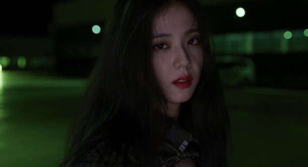So nhan sắc BLACKPINK trong 32 giây teaser: Hoa hậu Hàn Jisoo vụt sáng, Jennie - Lisa ma mị, Rosé như bị phân biệt đối xử - Ảnh 3.