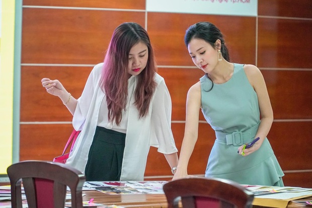 Thời trang giảng viên của Midu: Giản dị như nàng công sở, không dát hàng hiệu như mọi khi - Ảnh 8. Thời trang giảng viên của Midu: Giản dị như nàng công sở, không dát hàng hiệu như mọi khi - Ảnh 8.