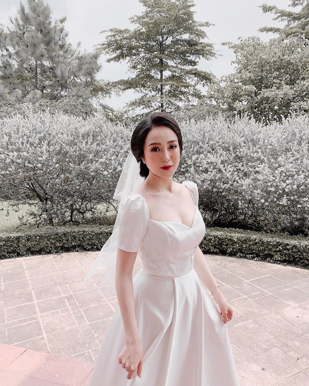 Cuộc sống hiện tại của dàn nữ tiếp viên hàng không từng nổi tiếng MXH, có người đã kết hôn và chuẩn bị sinh con - Ảnh 13. Cuộc sống hiện tại của dàn nữ tiếp viên hàng không từng nổi tiếng MXH, có người đã kết hôn và chuẩn bị sinh con - Ảnh 13.