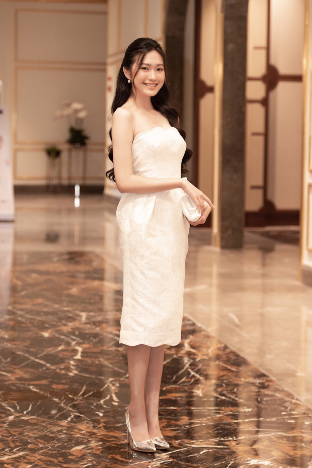 Dàn thí sinh đổ bộ sơ khảo miền Bắc Hoa hậu Việt Nam 2020: Bản sao Châu Bùi nổi bần bật, thí sinh diện váy bánh bèo gây chú ý - Ảnh 4.