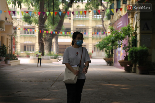 Thi tốt nghiệp THPT Quốc gia đợt 2: 26.000 sĩ tử kết thúc môn Ngữ văn - Ảnh 37.