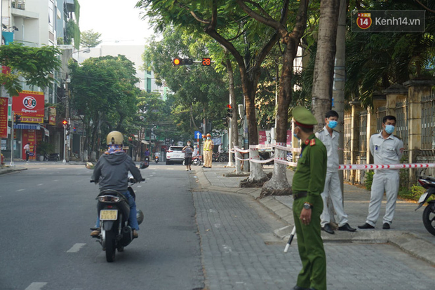 Thi tốt nghiệp THPT Quốc gia đợt 2: 26.000 sĩ tử bước vào môn Ngữ văn - Ảnh 27.