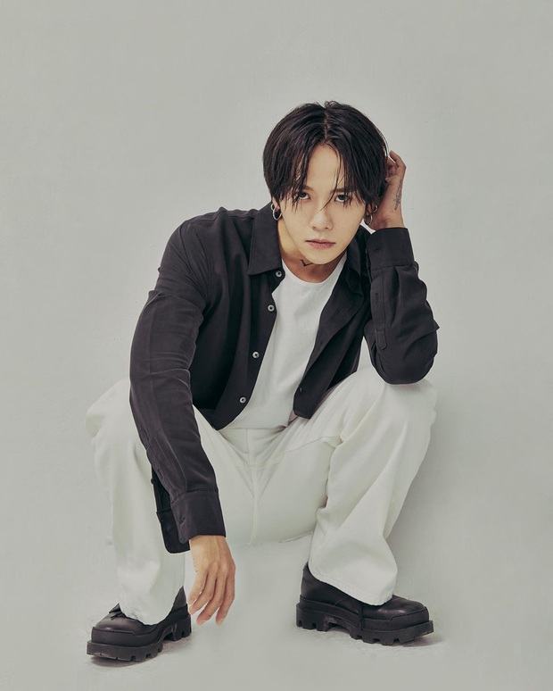 Profile 2 trai đẹp công khai thân mật với BLACKPINK: Hết con trai Chủ tịch Naver đến dancer cực phẩm suýt cướp nụ hôn của Lisa - Ảnh 16.