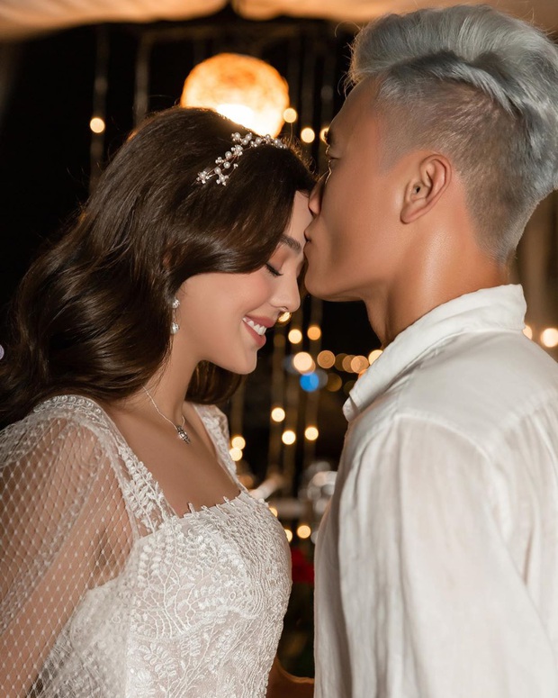 Mẫu Tây công khai đăng ảnh được Bùi Tiến Dũng nựng yêu, người xem ghen tị mù mắt mất thôi! - Ảnh 5. Mẫu Tây công khai đăng ảnh được Bùi Tiến Dũng nựng yêu, người xem ghen tị mù mắt mất thôi! - Ảnh 5.