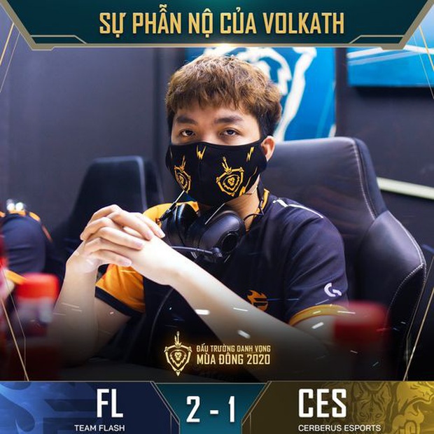 Team Flash thắng dễ Cerberus Esports nhưng ADC nhận phải chỉ trích: Vẫn là cái tôi quá lớn, xem thường đối thủ - Ảnh 4.