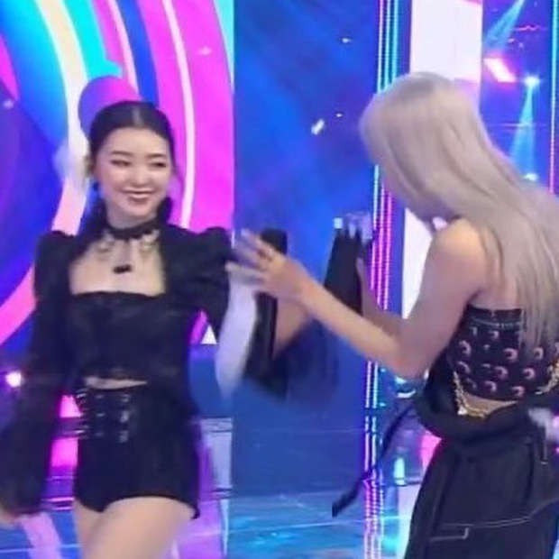 Mỹ nhân đào hoa nhất Kbiz gọi tên Rosé (BLACKPINK): Mới có tin đồn với Suzy, giờ đây lộ bằng chứng hẹn hò nữ thần Irene? - Ảnh 5.