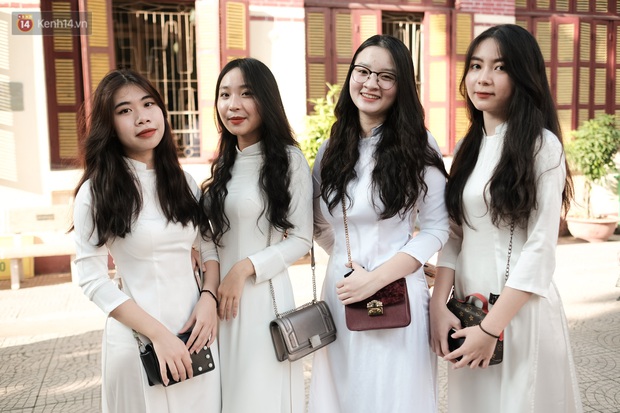 Lại có dịp để ngắm gái xinh trường Trần Phú, đeo khẩu trang vẫn ngời ngời khí chất - mở ra một chút là rụng tim luôn! - Ảnh 6.